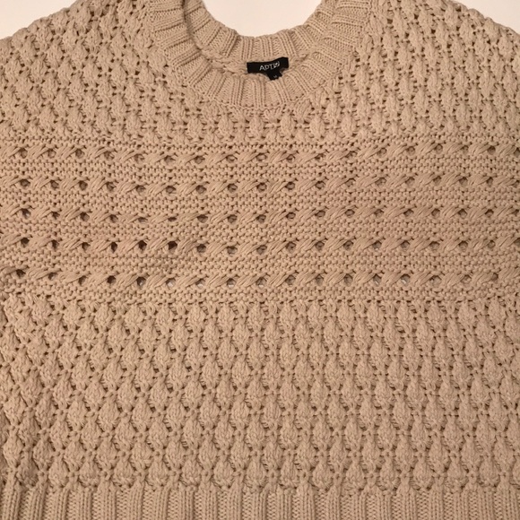 Apt. 9 Crop crochet like sweater M - Picture 3 of 7